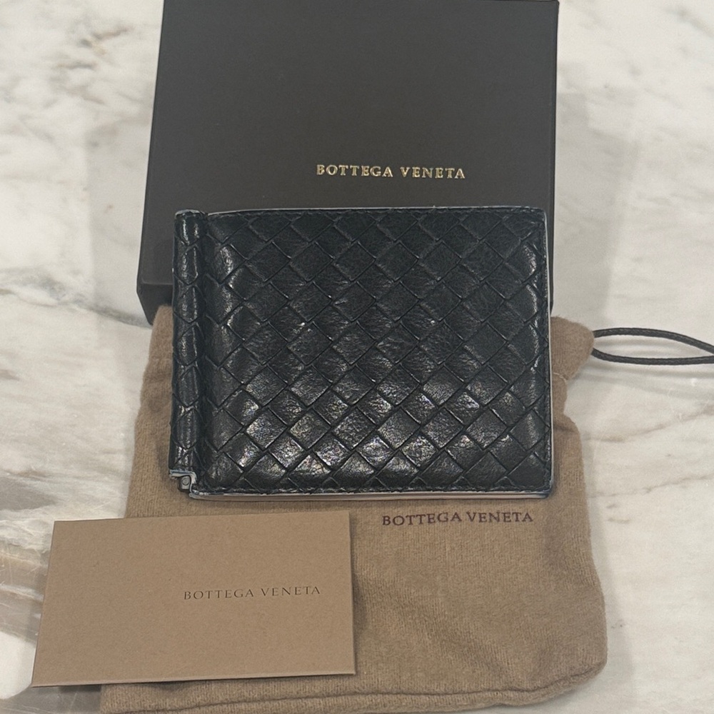 Bottega Veneta Intrecciato Piccolo Bi-Fold Wallet Black & White